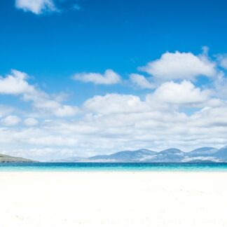 Isle of Harris landscape - beautiful endless sandy beach and turquoise ocean
